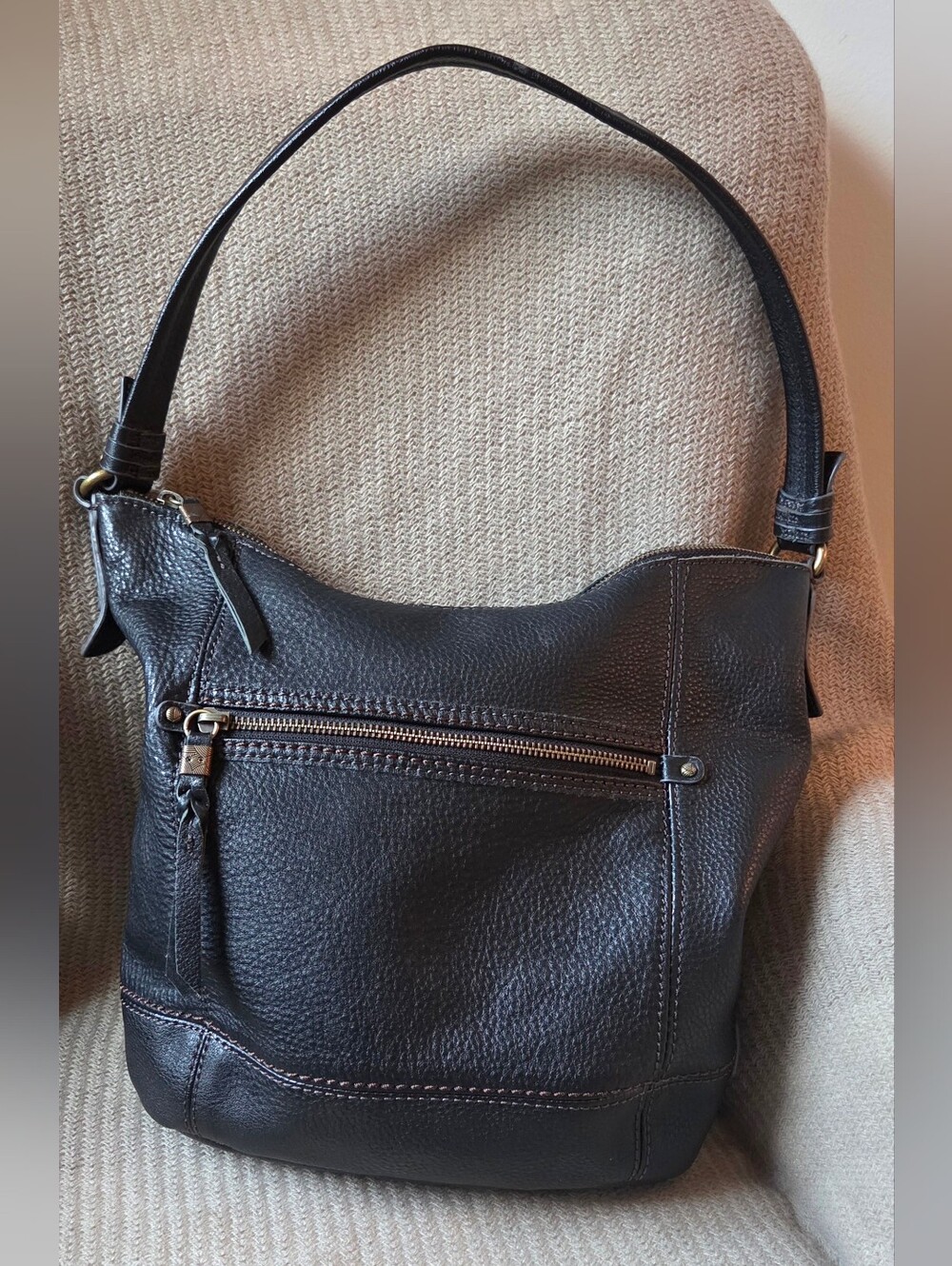 The Sak Sequoia Black Pebbled Leather Hobo Shoulder Bag